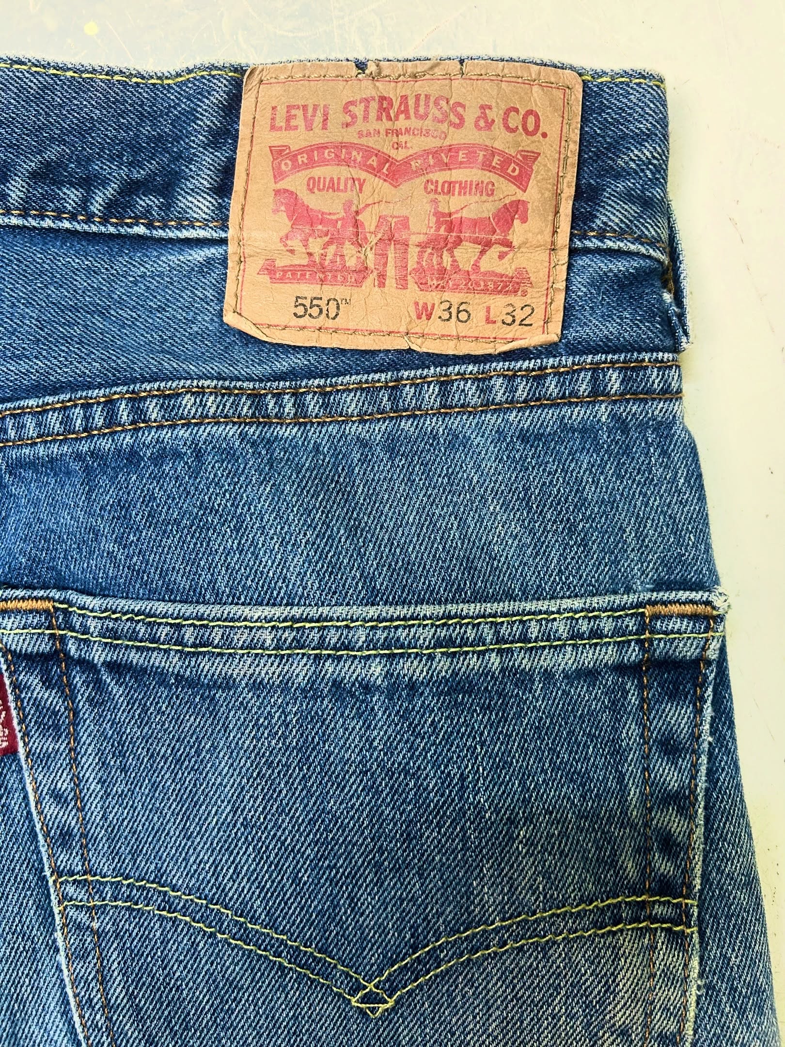 Levi’s 550 Vintage washed Baggy Jeans, W36/L43 - Image 8