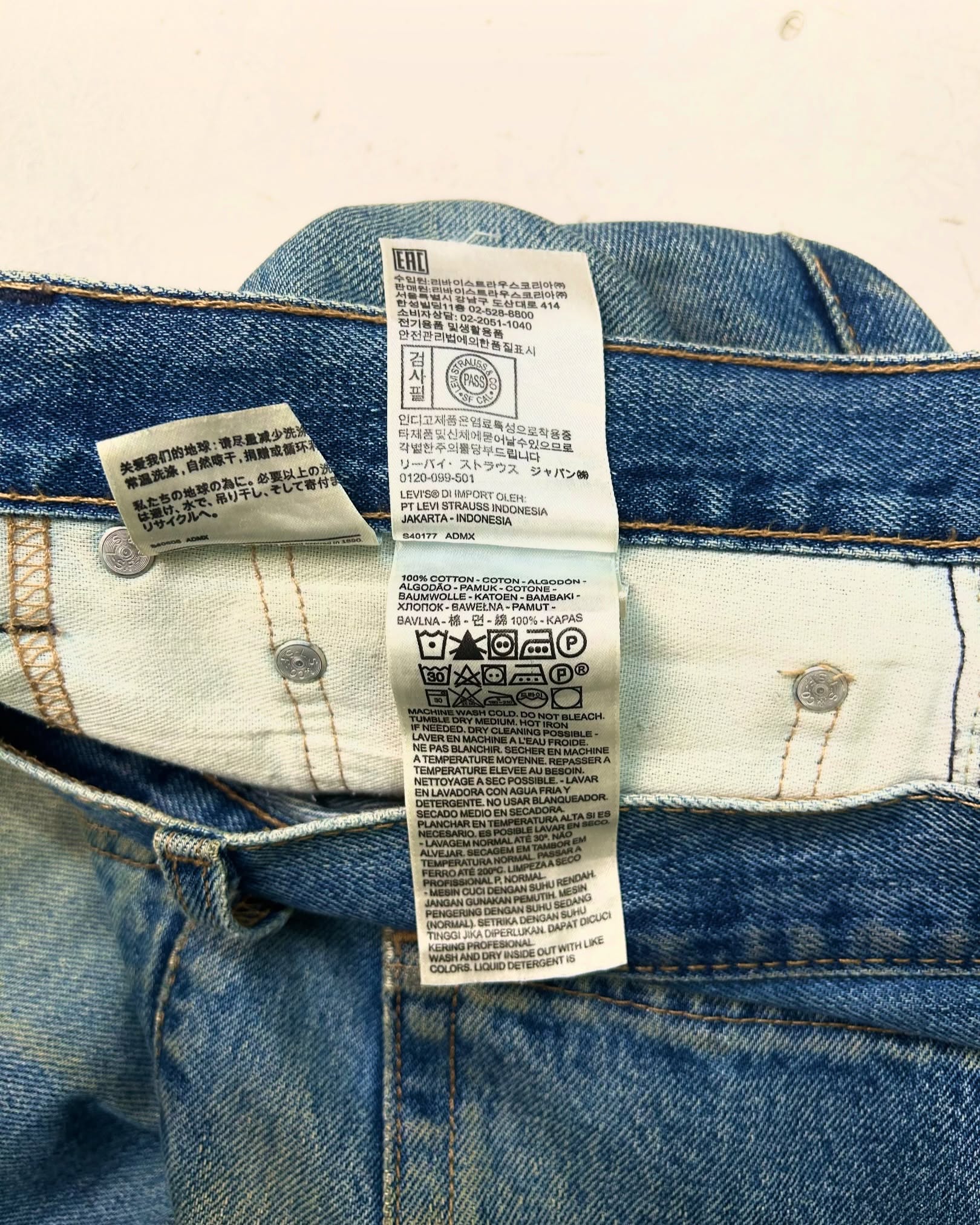 Vintage Levi’s 505 straight fit Jeans,W36/L42 - Image 7