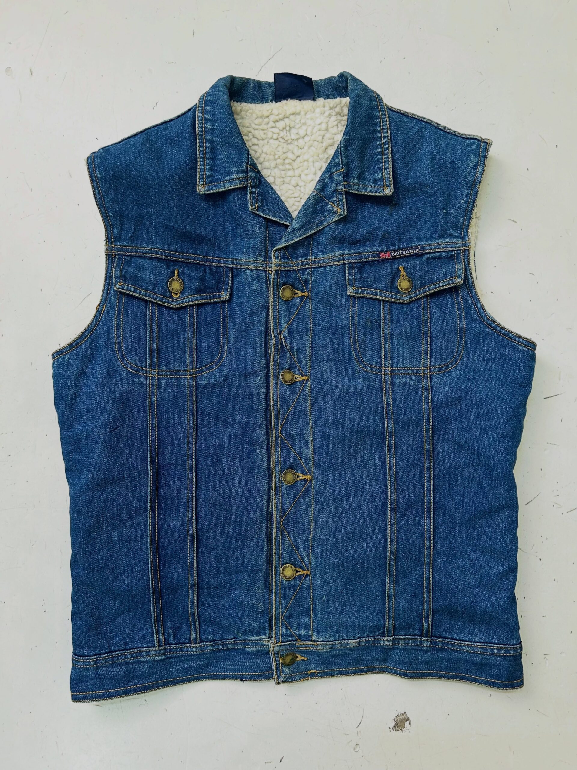 VTG PREMIUM BRITANIA DENIM VEST,Size-M,C40/L23