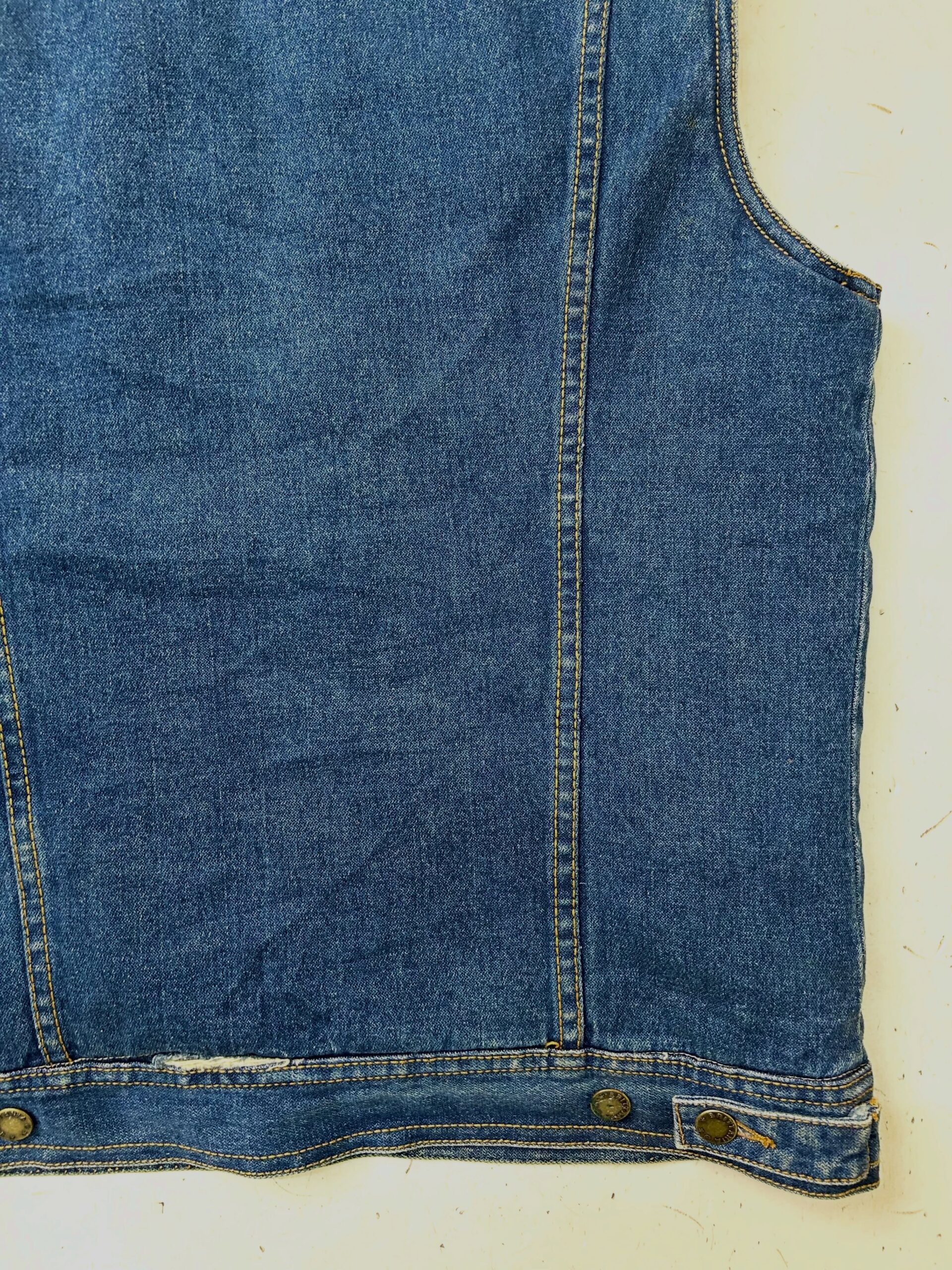 VTG PREMIUM BRITANIA DENIM VEST,Size-M,C40/L23 - Image 5