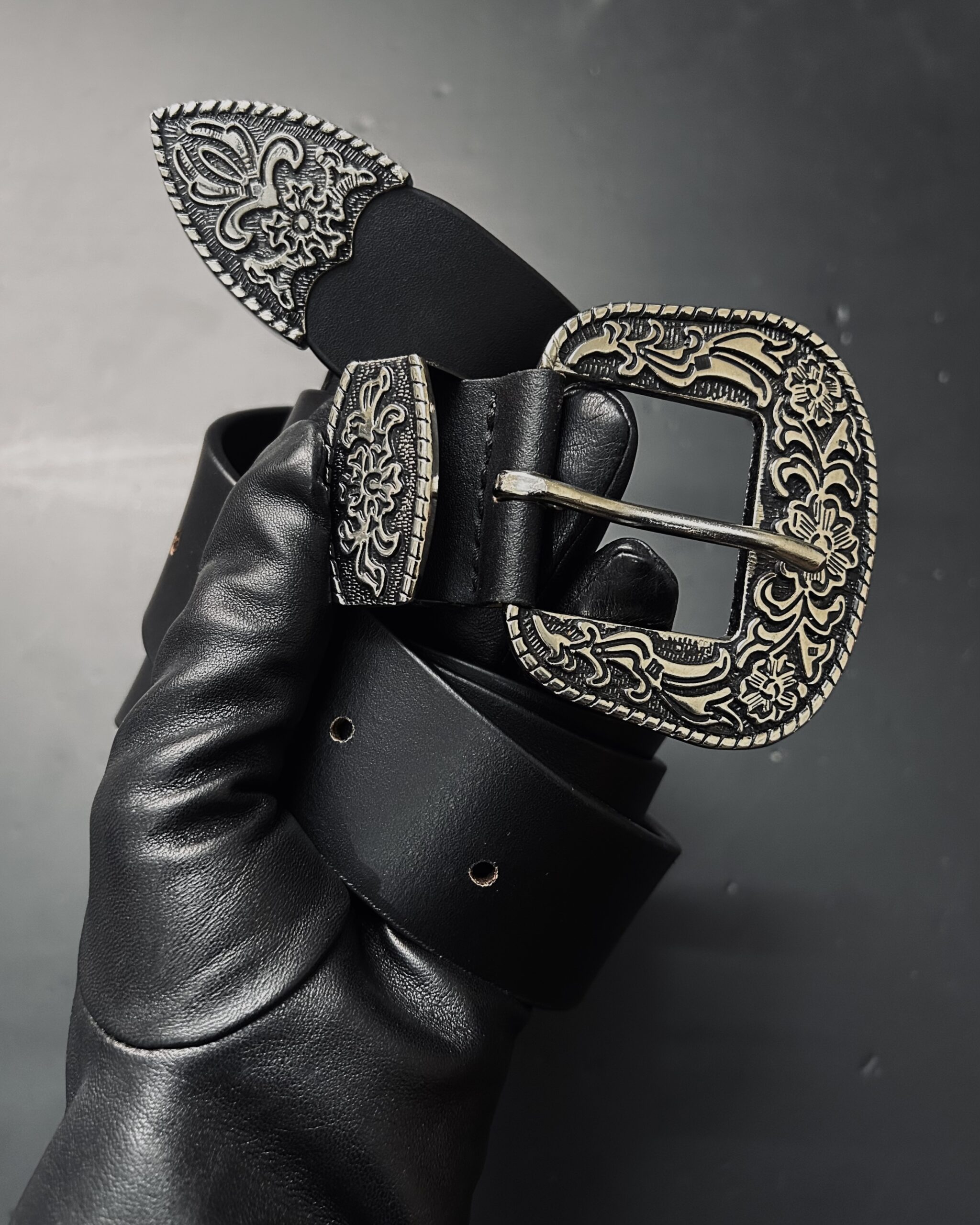 VINTAGE WESTERN BLACK BELT , Metallic Tail , Genuine Leather
